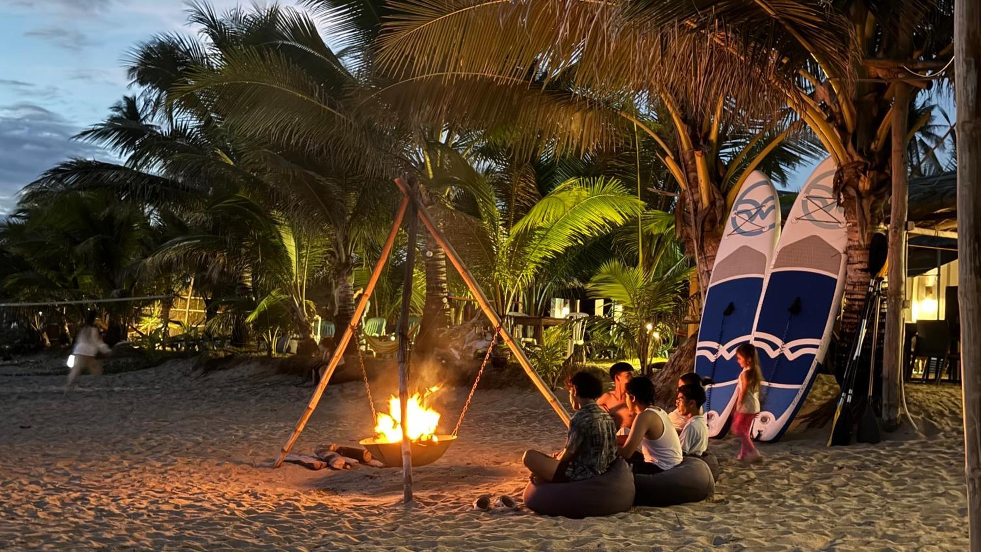 Footprints Beach Resort Agpudlos Esterno foto