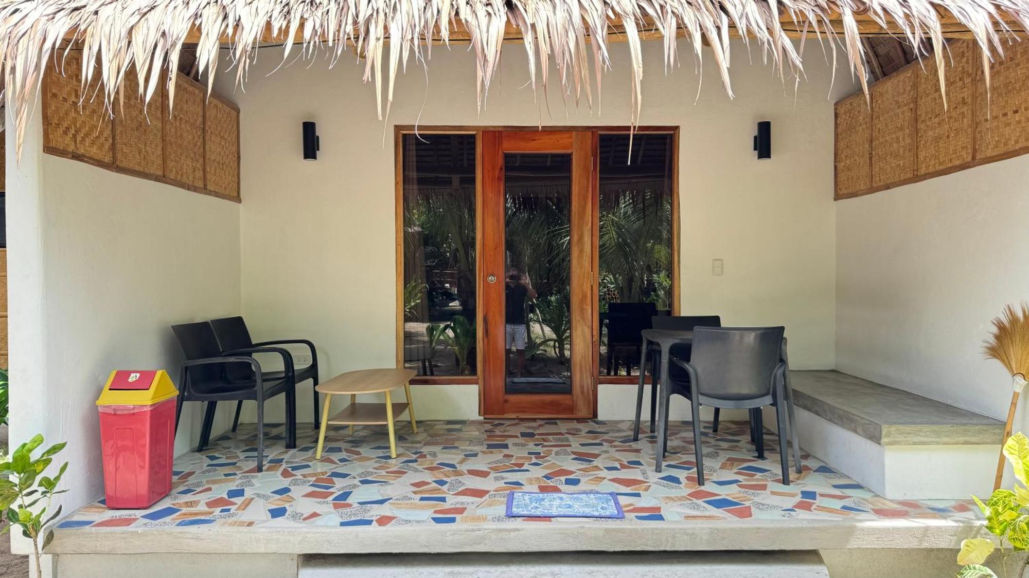 Footprints Beach Resort Agpudlos Esterno foto