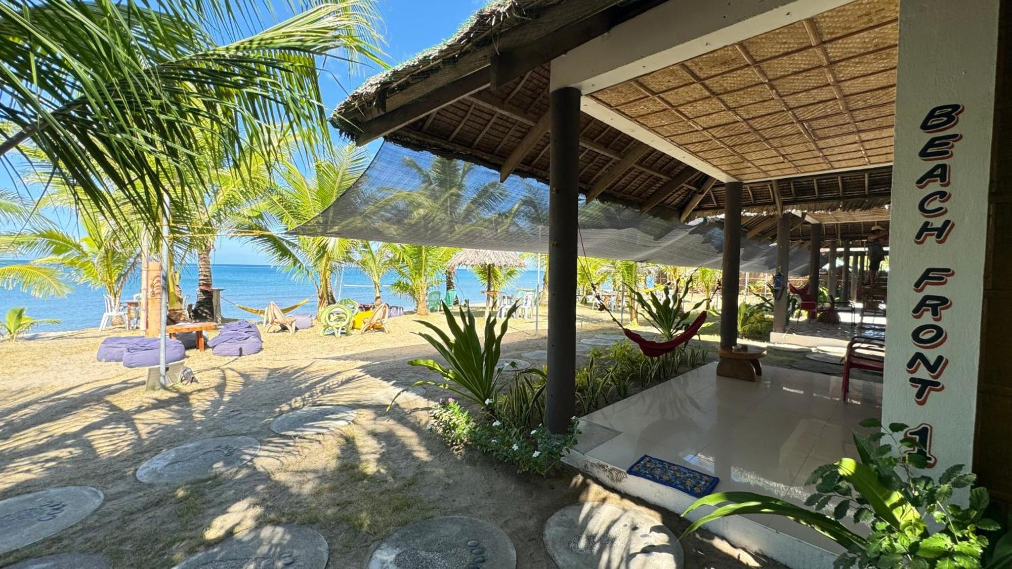 Footprints Beach Resort Agpudlos Esterno foto