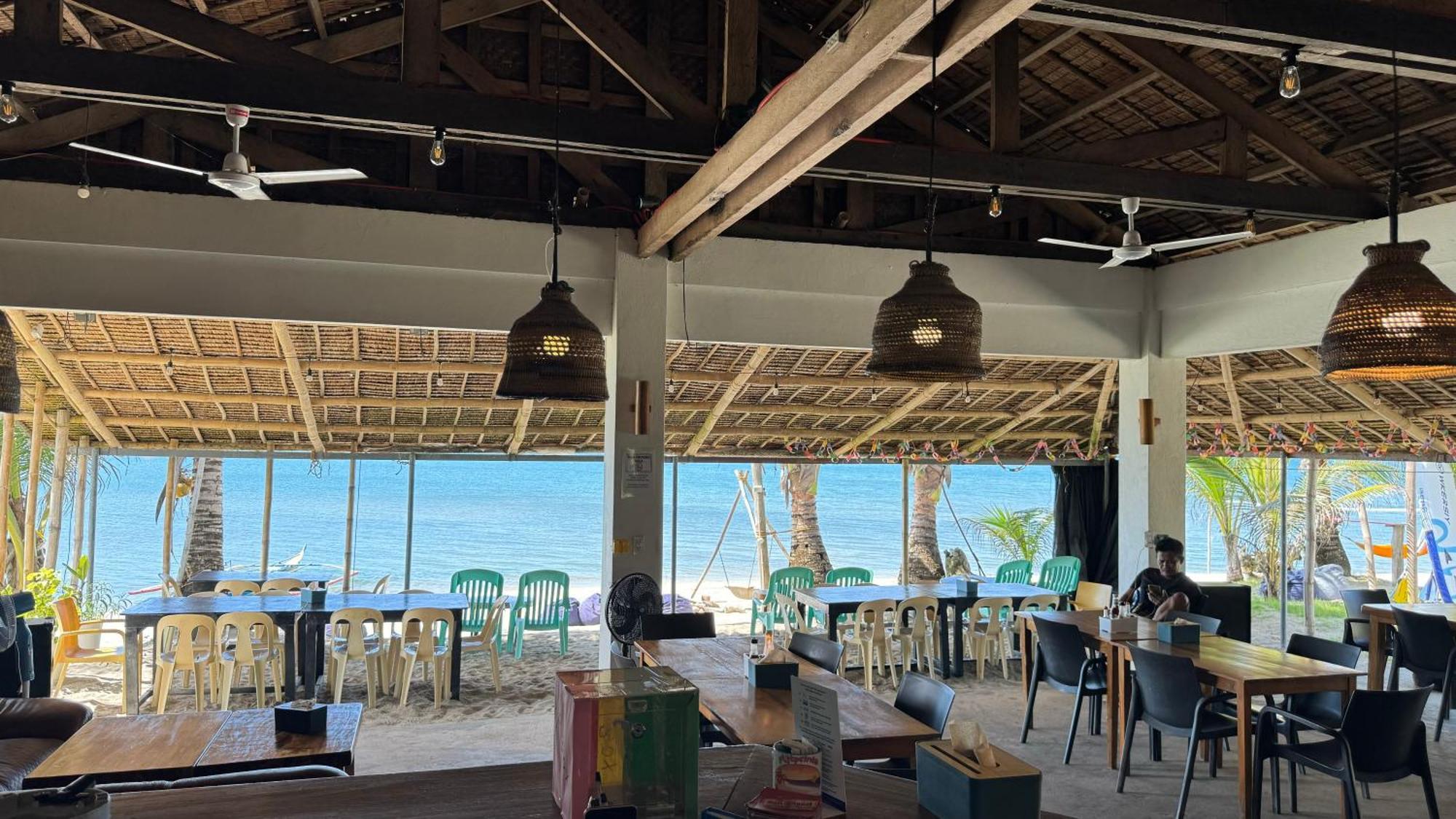 Footprints Beach Resort Agpudlos Esterno foto