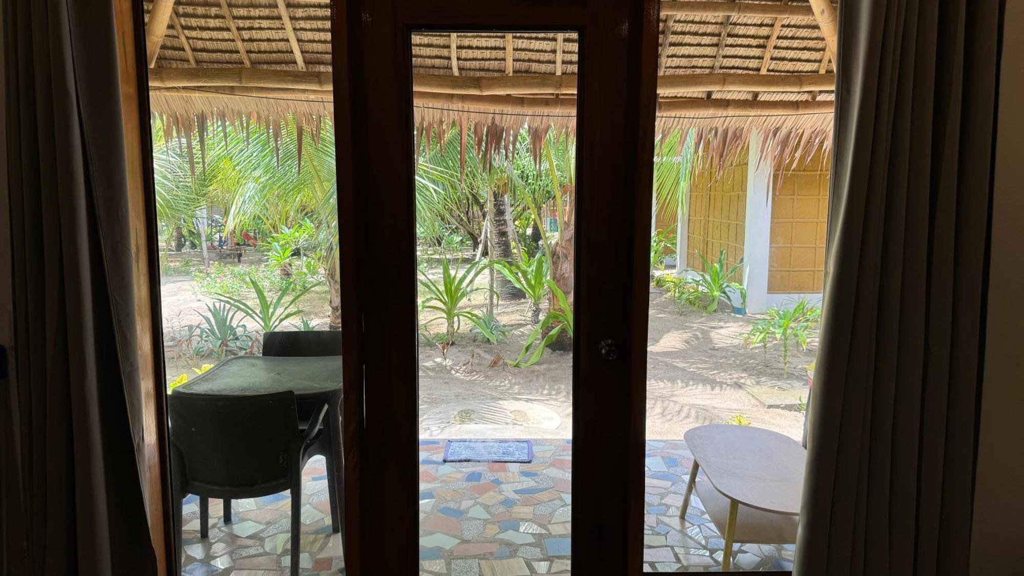 Footprints Beach Resort Agpudlos Esterno foto